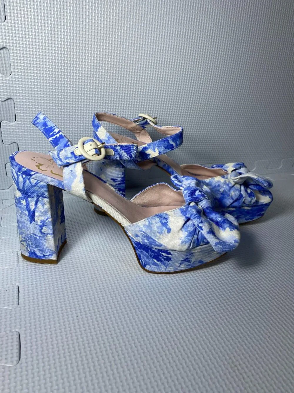 TED BAKER Hemmina Chinoiserie Tree Bow Platform Sandals Blue White 9 39.5 ($225)